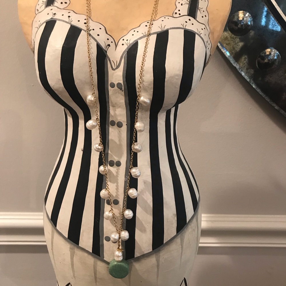 Handmade pearl and green stone Hamsa necklace